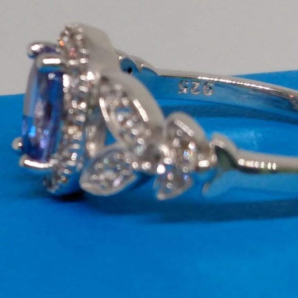 Tanzanite ring - Picture 4 of 5